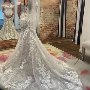 Wedding dress never worn